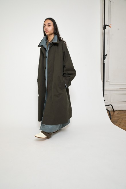 ジャケット・アウター Cristaseya OVERSIZED TRENCH WITH LEATHER Japanese cotton oversized trench with leather patch